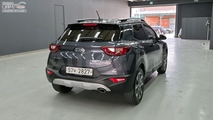 Kia Stonic 2018 — 2