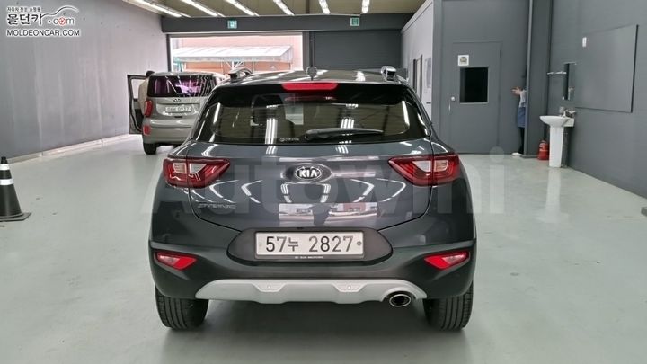 Kia Stonic 2018 — 4