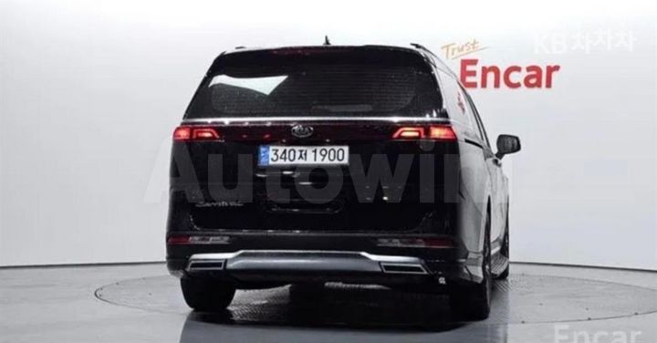 Kia Carnival 2021 — 4