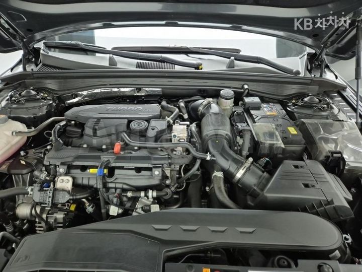 Kia K5 2025 — 5