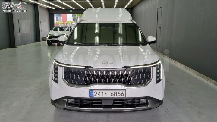 Kia Carnival 2024 — 3
