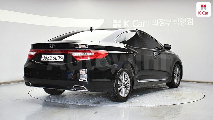 Hyundai Grandeur 2017 — 2