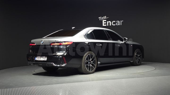 BMW 7 Series 2023 — 2