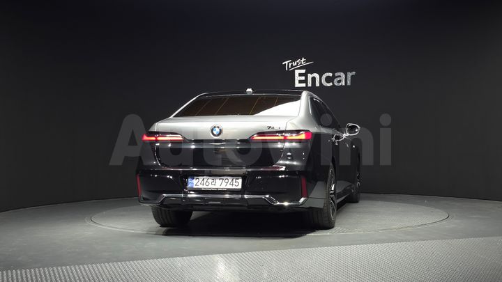 BMW 7 Series 2023 — 4