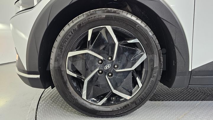 Hyundai Ioniq5 2022 — 5