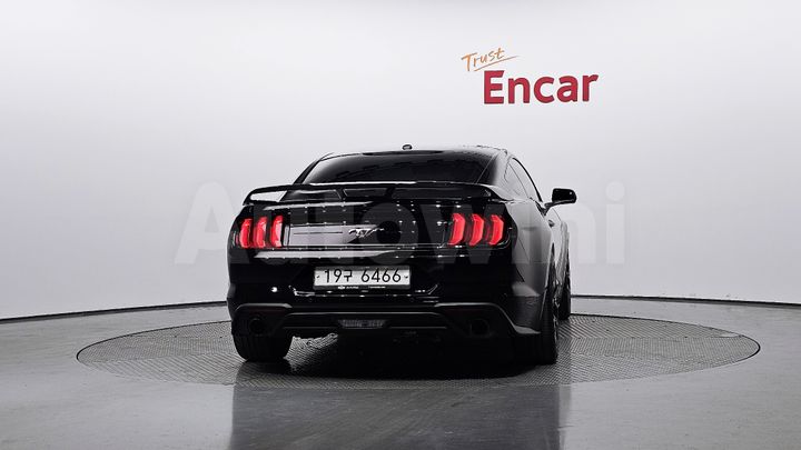 Ford Mustang 2018 — 3