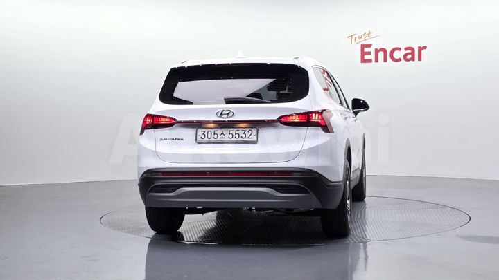 Hyundai SantaFe 2023 — 4