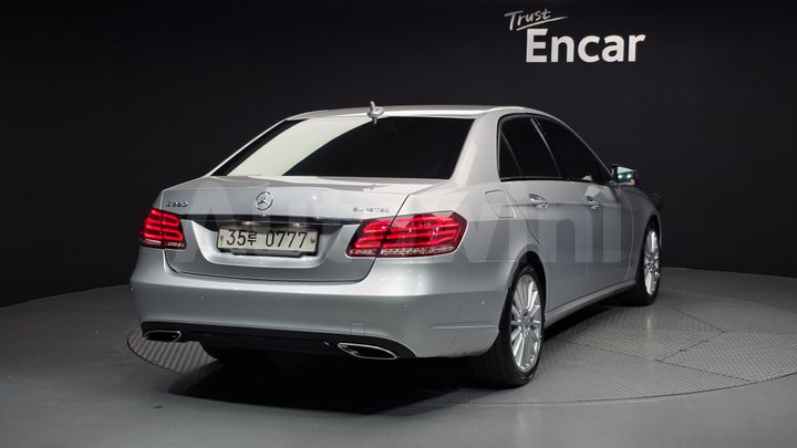 Mercedes-Benz E Class 2016 — 2