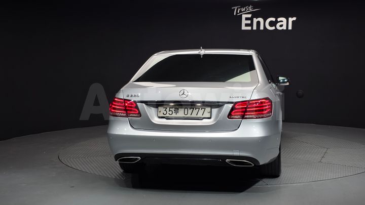 Mercedes-Benz E Class 2016 — 4