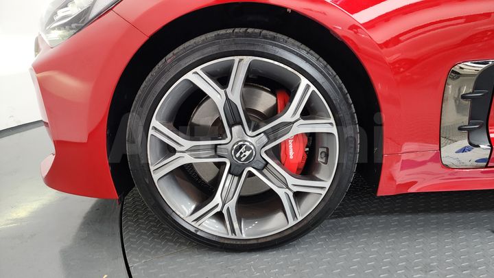Kia Stinger 2019 — 5