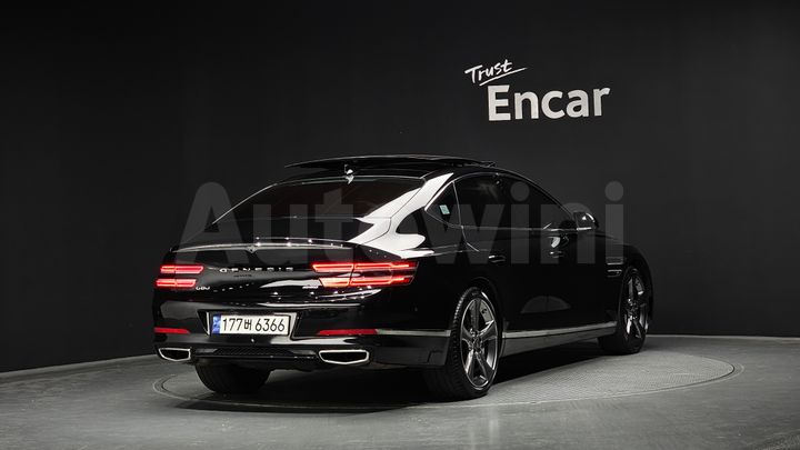 Genesis G80 2023 — 2