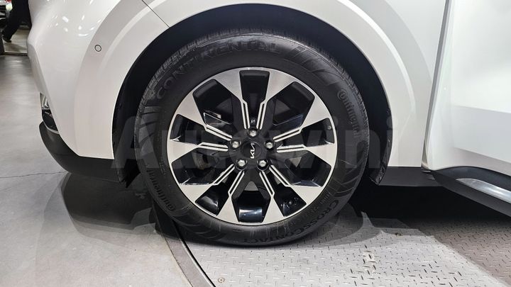 Kia Carnival 2023 — 5