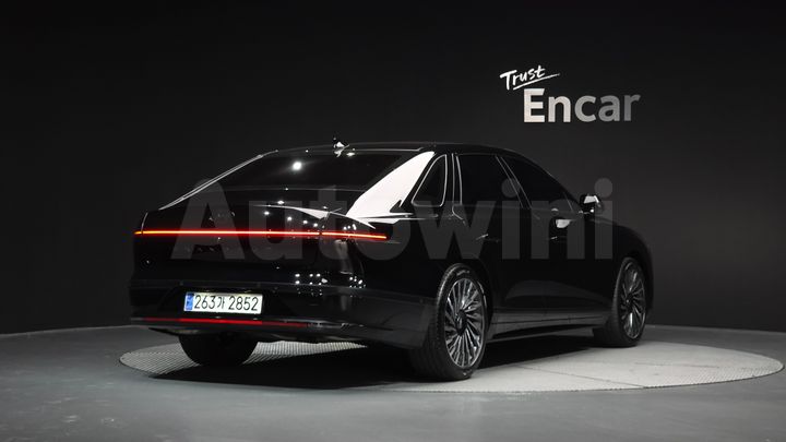 Hyundai Grandeur 2025 — 2