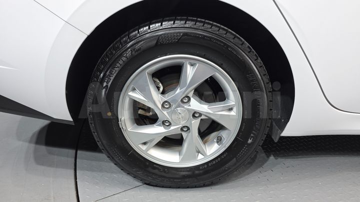 Hyundai Avante 2022 — 5