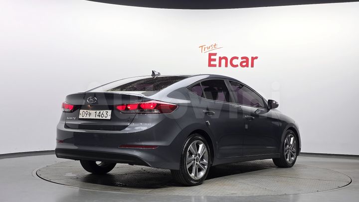 Hyundai Avante 2018 — 2