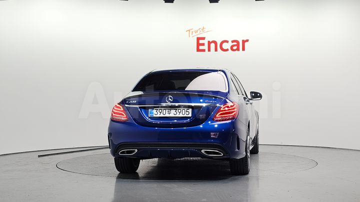 Mercedes Benz C Class 2018 — 4