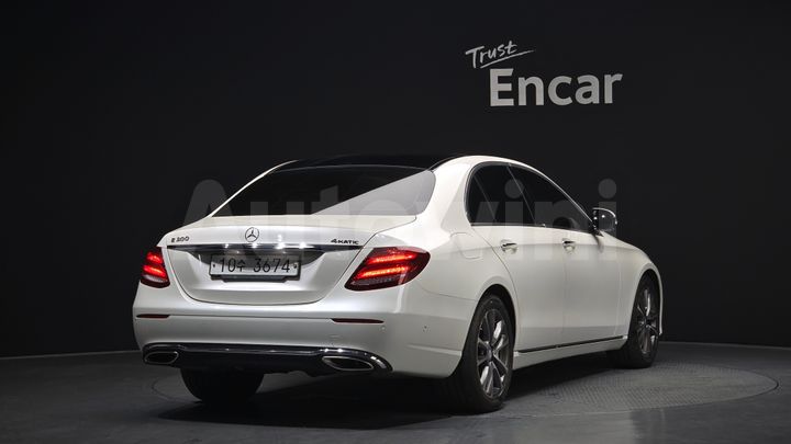 Mercedes-Benz E Class 2017 — 2