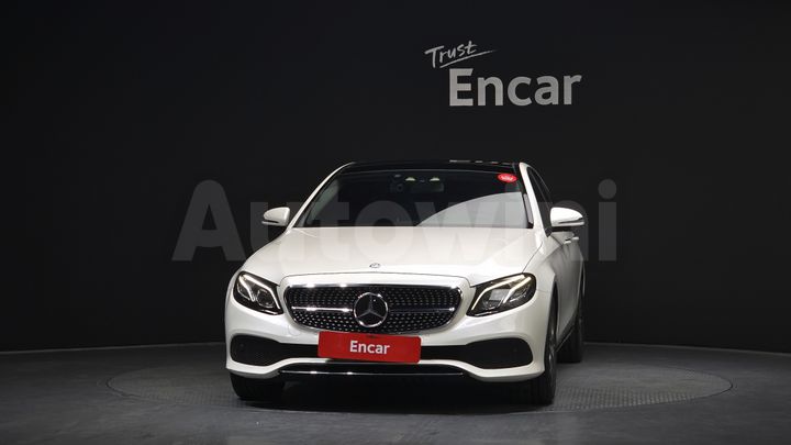 Mercedes-Benz E Class 2017 — 3
