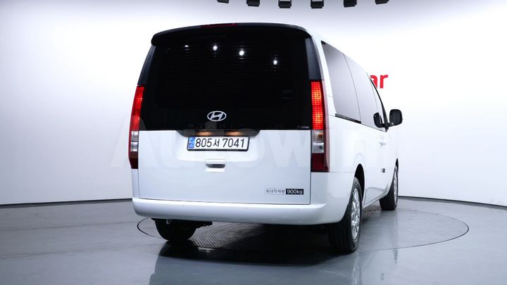 Hyundai Staria 2025 — 4