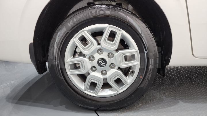 Hyundai Staria 2025 — 5