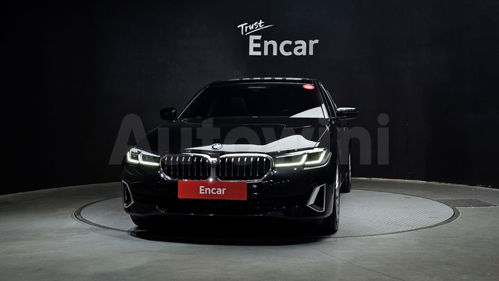 BMW 5 Series 2021 — 3