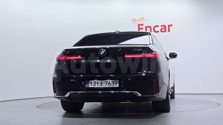 BMW 7 Series 2025 — 4