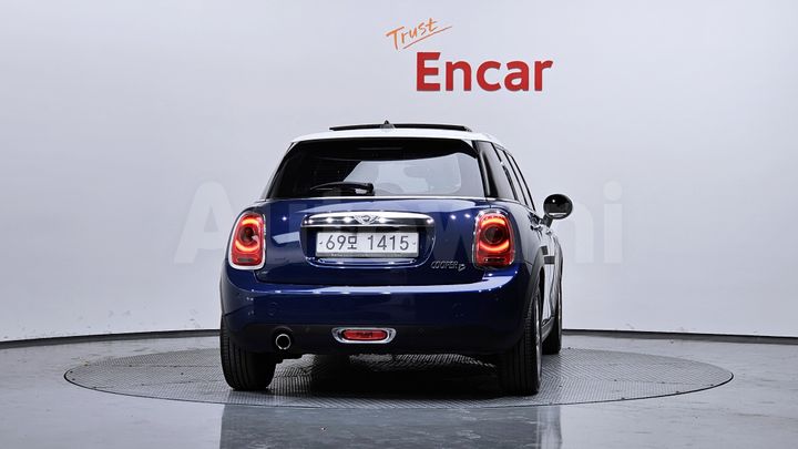 Mini Cooper 2015 — 4