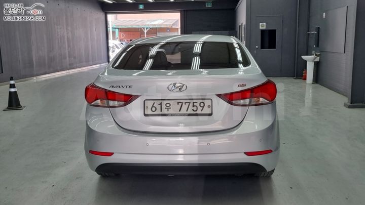 Hyundai Avante 2014 — 4