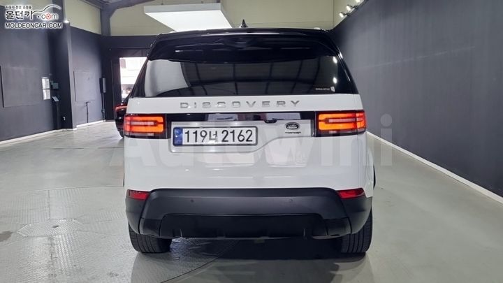 Land Rover Discovery 2019 — 4