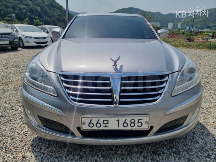 Hyundai Equus