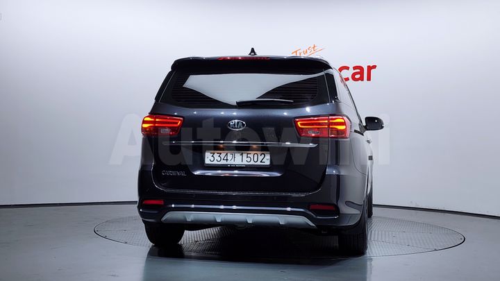 Kia Carnival 2020 — 4