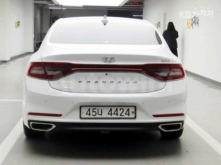 Hyundai Grandeur 2018 — 3