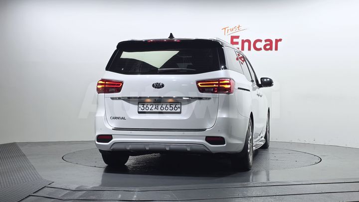 Kia Carnival 2020 — 4