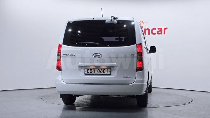 Hyundai Starex 2019 — 4