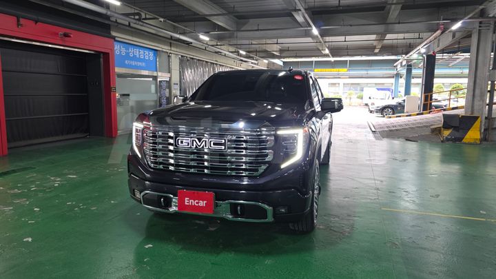 GMC Sierra 2023 — 3