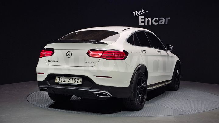 Mercedes Benz GLC Class 2018 — 3