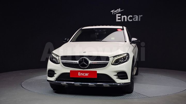 Mercedes Benz GLC Class 2018 — 4
