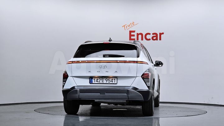 Hyundai Kona 2025 — 4