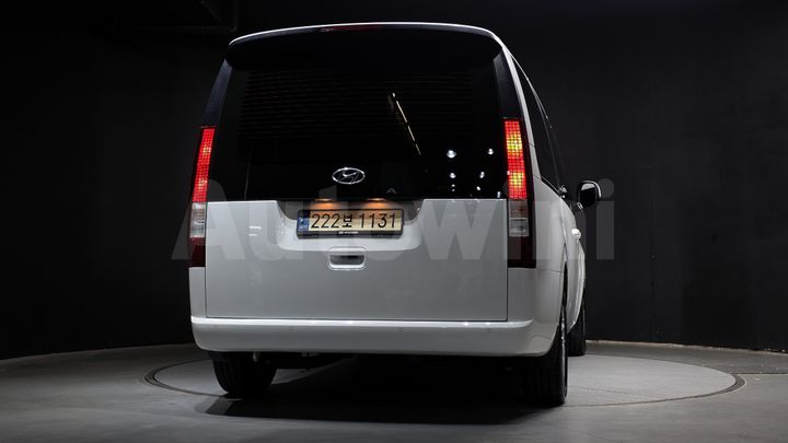 Hyundai Staria 2022 — 4