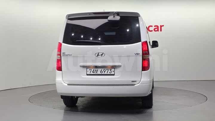 Hyundai Starex 2017 — 4