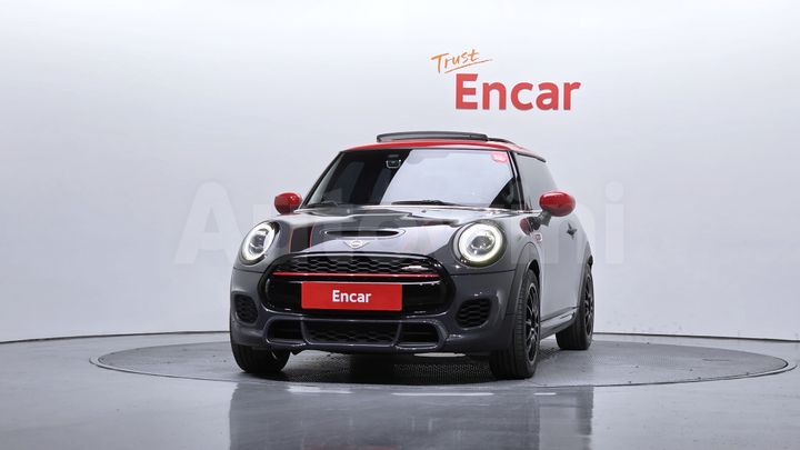 Mini Cooper 2020 — 3
