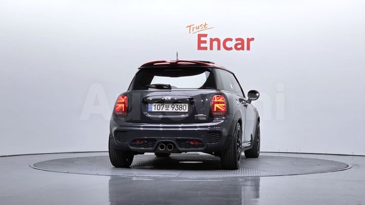 Mini Cooper 2020 — 4