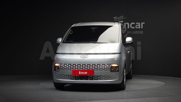 Hyundai Staria 2022 — 3