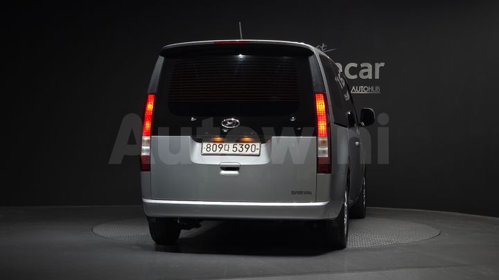 Hyundai Staria 2022 — 4