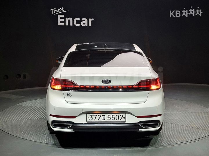 Kia K7 2020 — 3