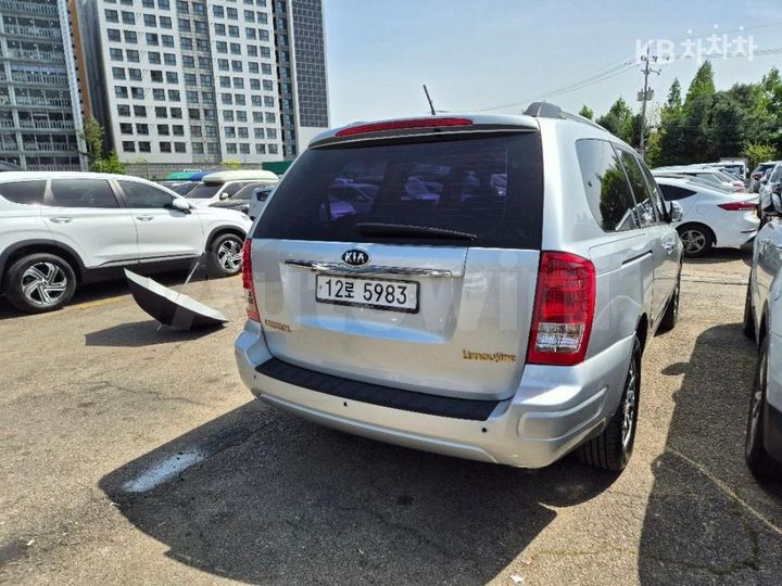 Kia Carnival 2014 — 4