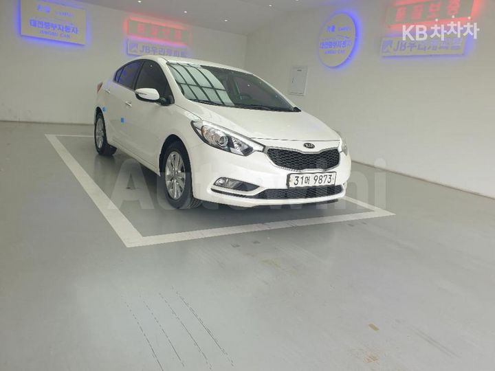 Kia K3 2014 — 3