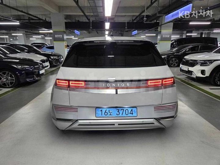 Hyundai Ioniq5 2022 — 3