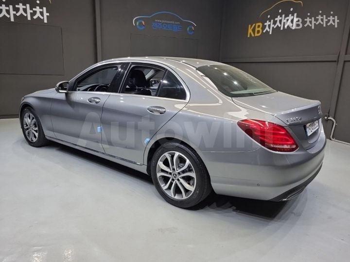 Mercedes-Benz C Class 2016 — 4