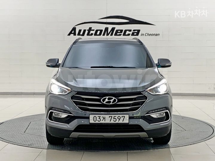 Hyundai SantaFe 2018 — 3